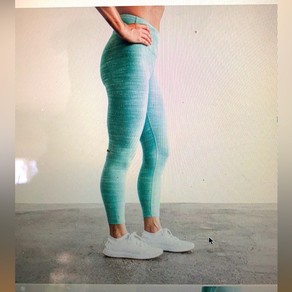 Oil blue, high rise waist , melange 7/8 length NoBull project leggings
